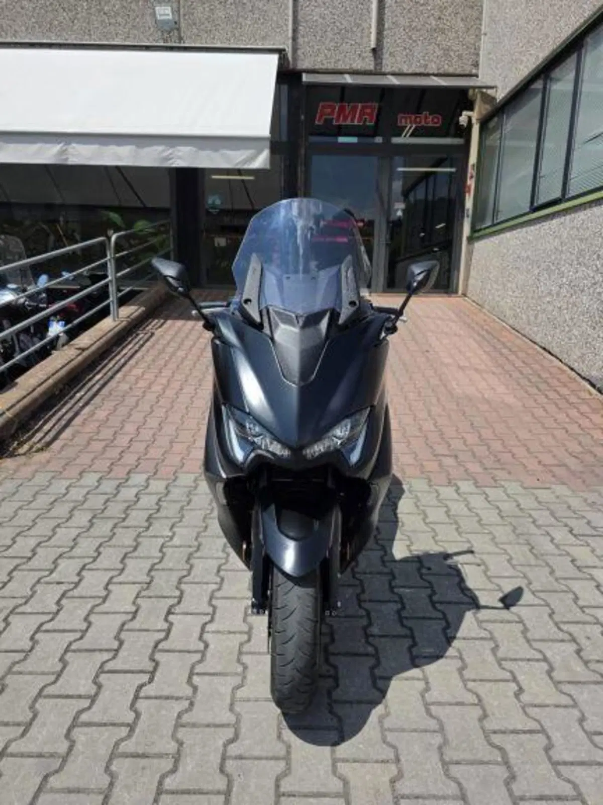 Yamaha T-Max 560 (2020 - 21) (5)