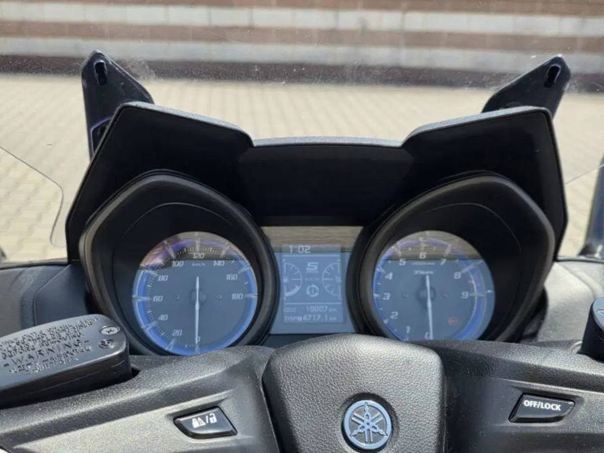 Yamaha T-Max 560 (2020 - 21) (7)