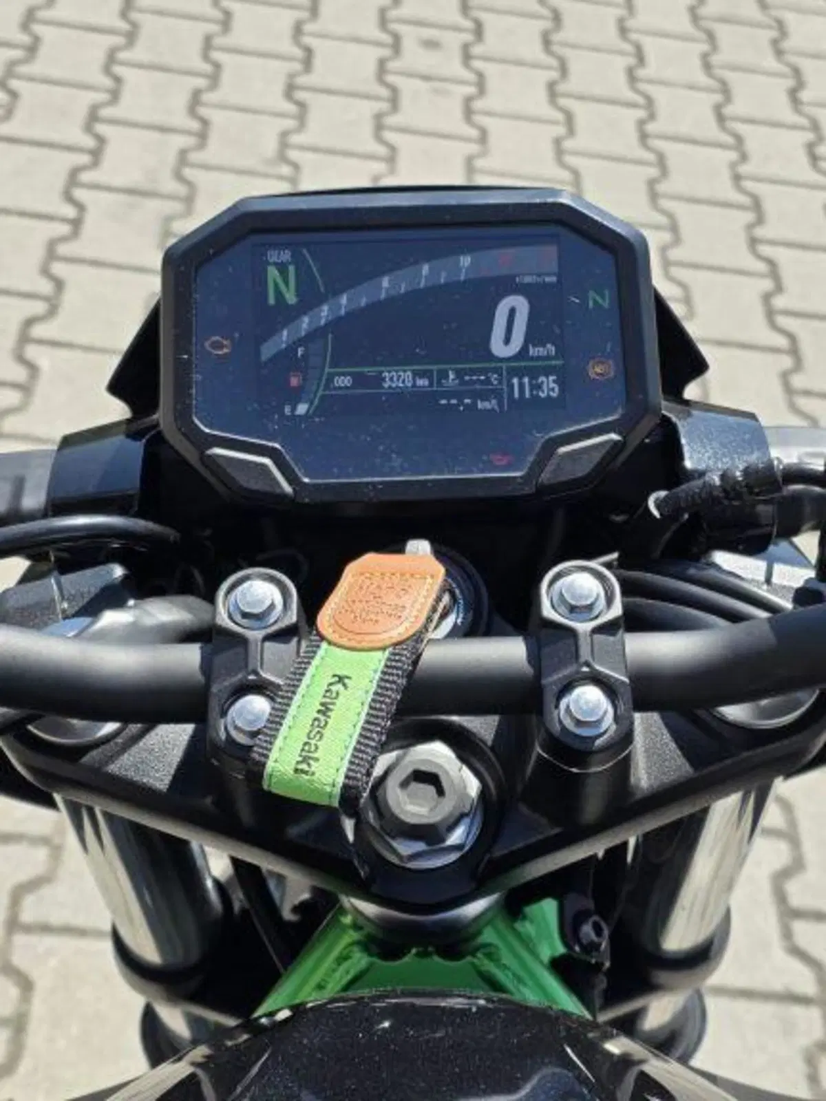 Kawasaki Z 500 SE (2024 - 26) (7)