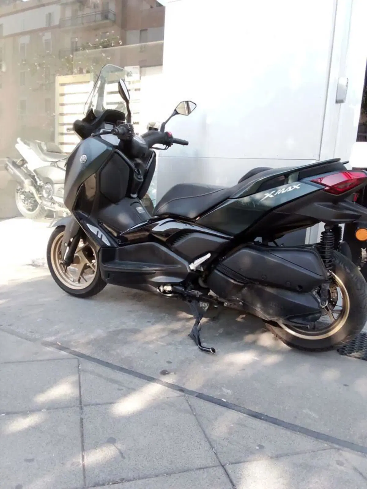 Yamaha X-Max 300 Tech Max (2021 - 24) (2)