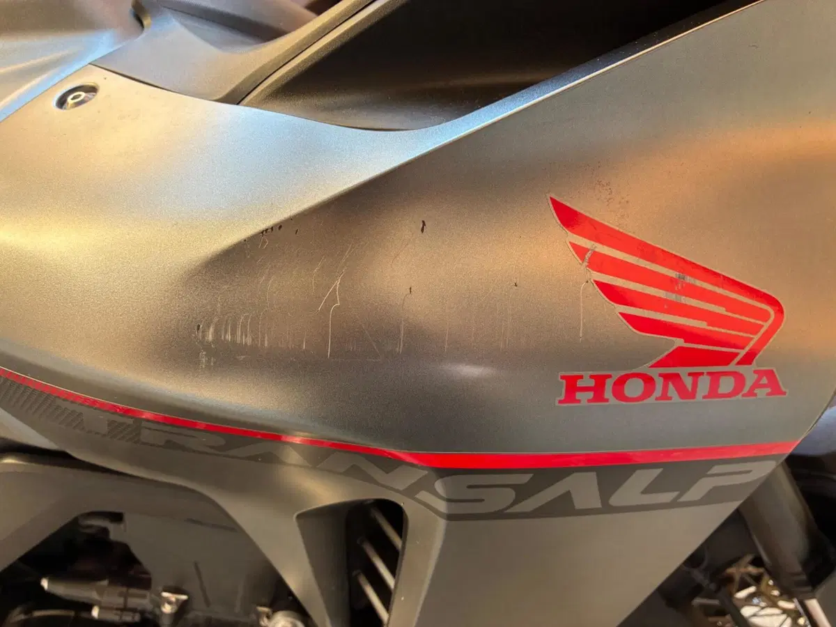 Honda Transalp XL750 (2023 - 24) (7)