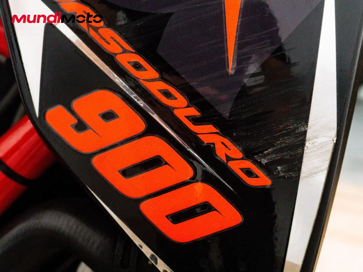 Aprilia Dorsoduro 900 (2017 - 20) (15)