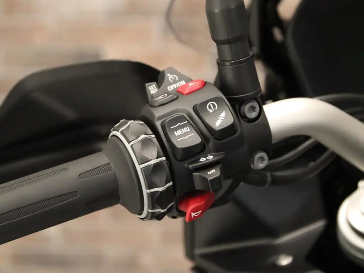 Bmw F 900 XR (2020 - 24) (14)
