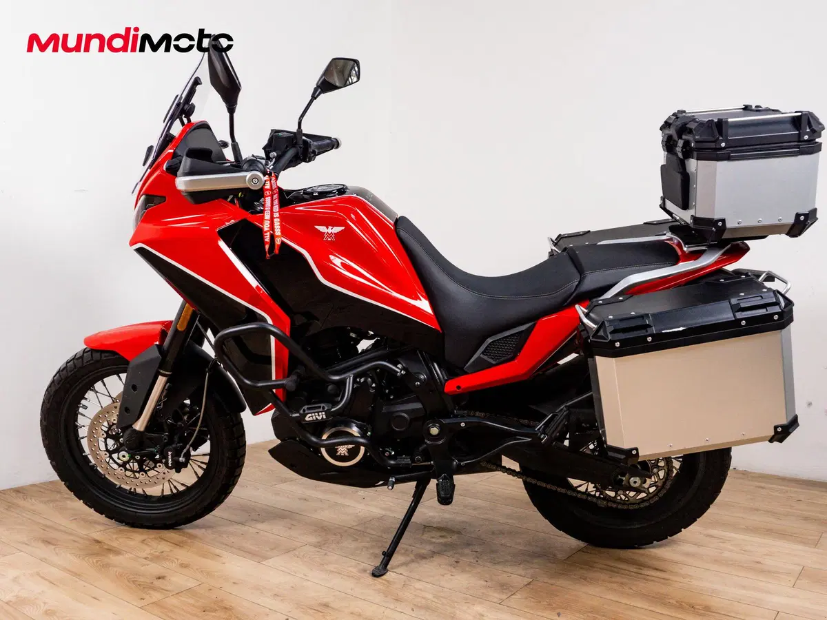 Moto Morini X-Cape 650 (2021 - 26) (6)