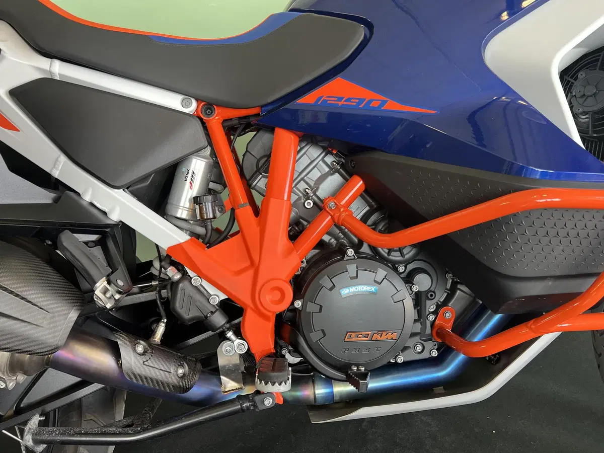 KTM 1290 Super Adventure R (2022 - 25) (11)