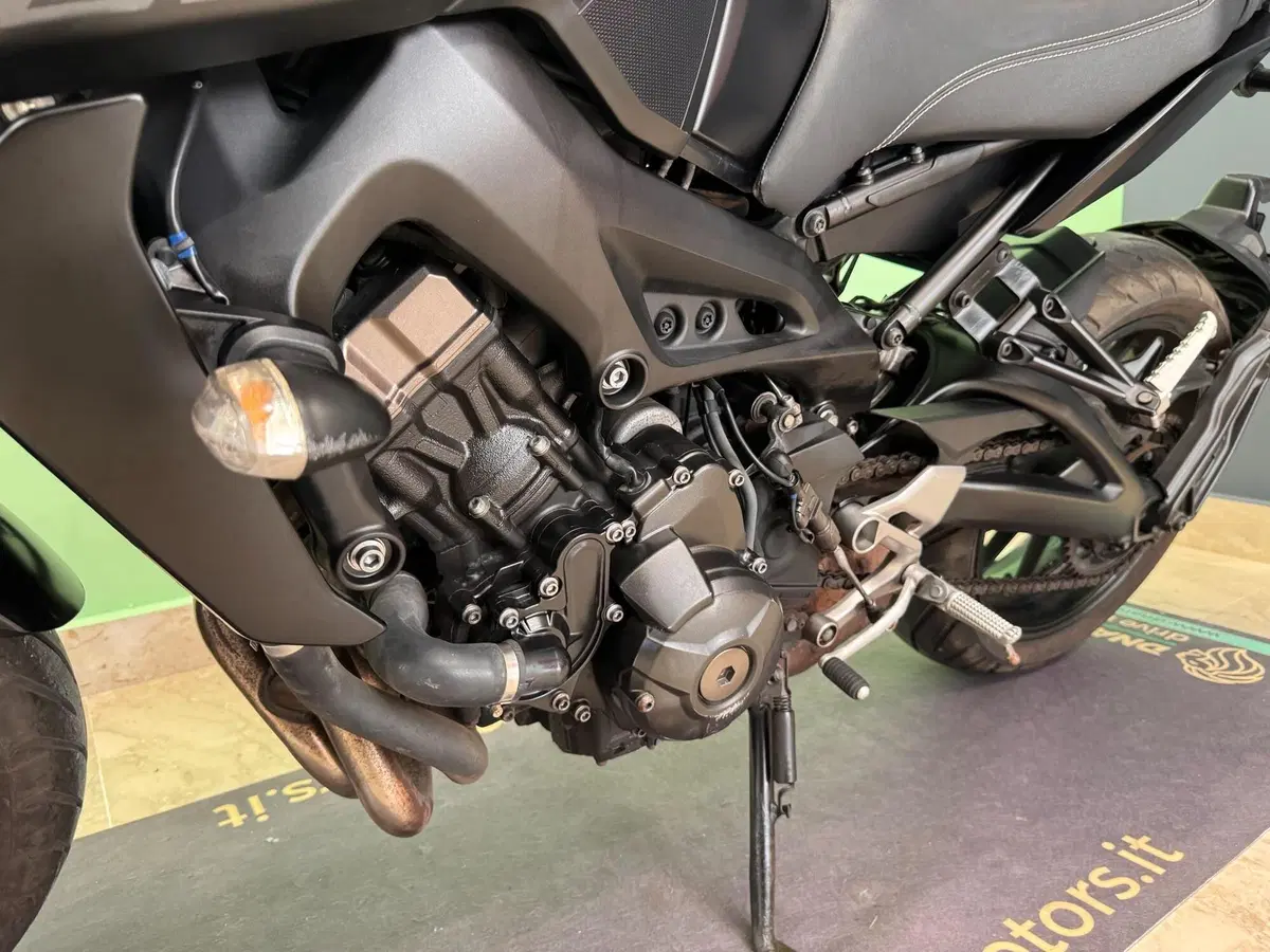 Yamaha MT-09 (2017 - 20) (20)