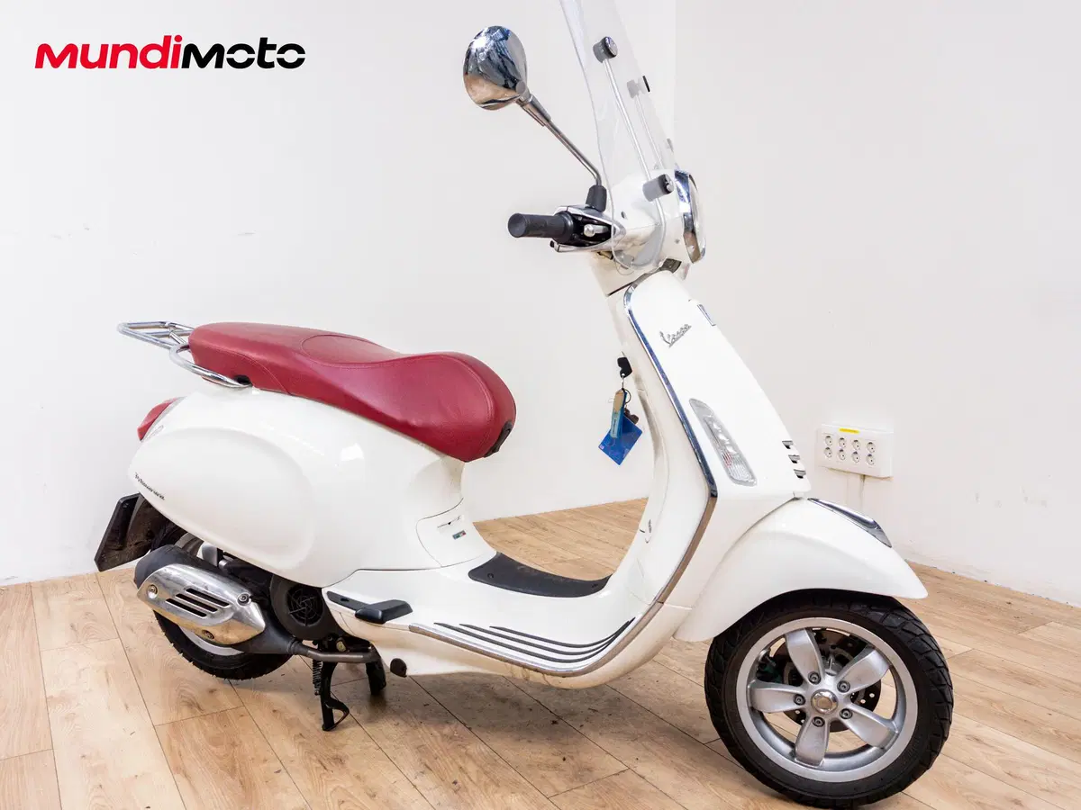 Vespa Primavera 150 (2026) (2)