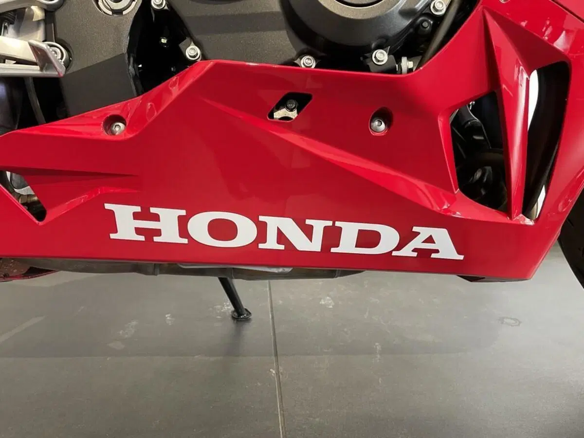 Honda CBR 600 RR (2024 - 26) (5)