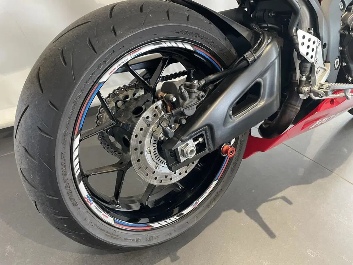 Honda CBR 600 RR (2024 - 26) (2)
