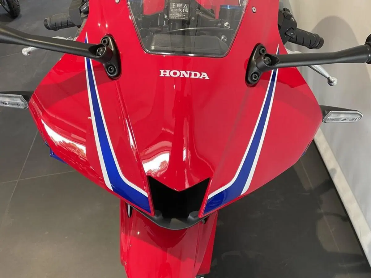 Honda CBR 600 RR (2024 - 26) (15)