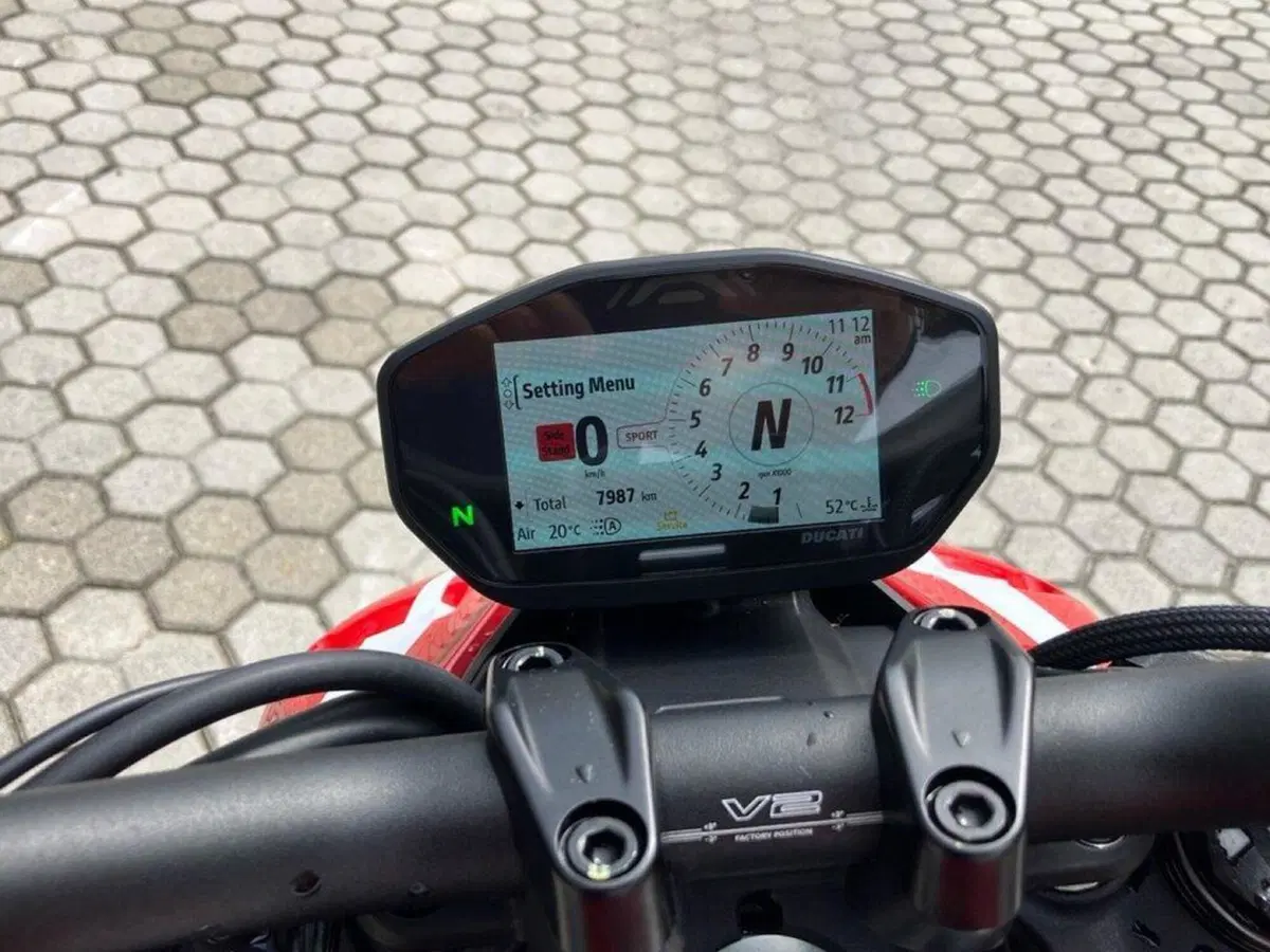 Ducati Streetfighter V2 (2022 - 24) (10)