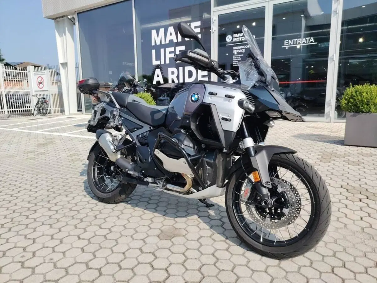 Bmw R 1300 GS Adventure Triple Black (2025 - 26) (3)