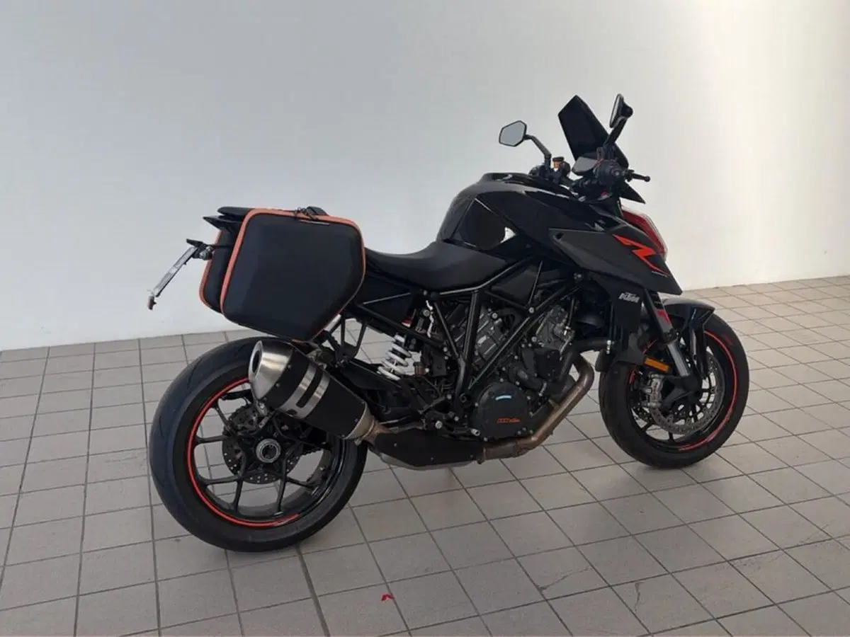 KTM 1290 Super Duke R ABS (2017 - 18) (4)