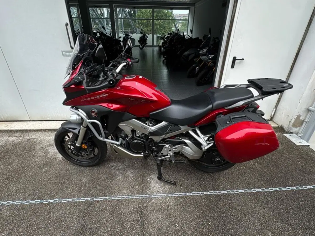 Honda Crossrunner Travel Edition ABS (2015 - 18) (4)
