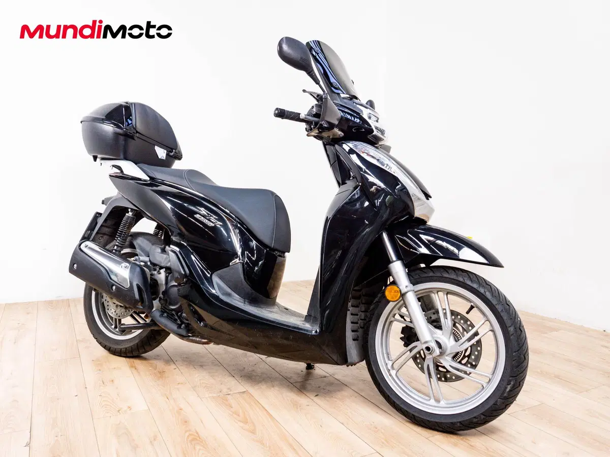 Honda SH 300 i ABS (2011 - 13) (2)