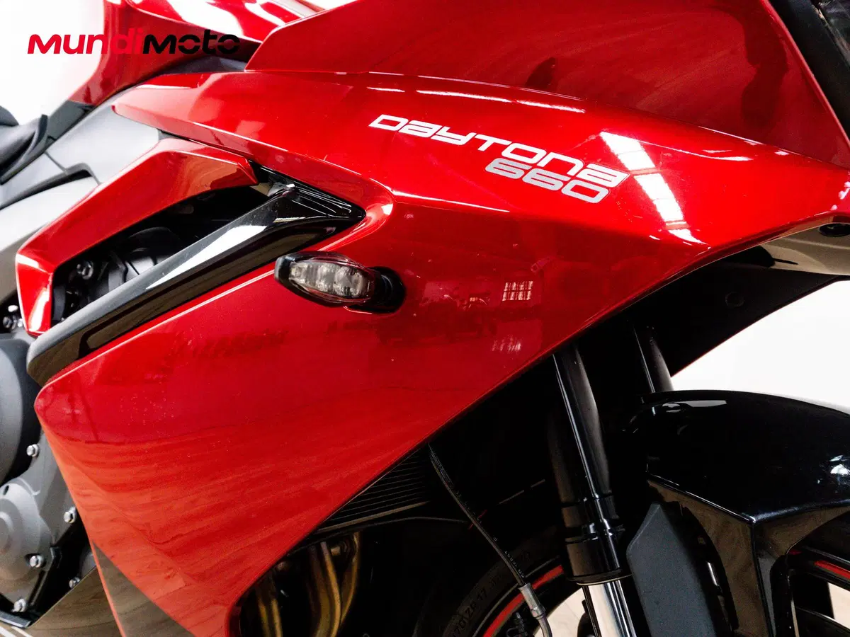 Triumph Daytona 660 (2024 - 26) (3)