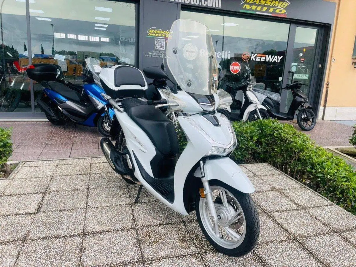 Honda SH 150i (2020 - 23) (2)