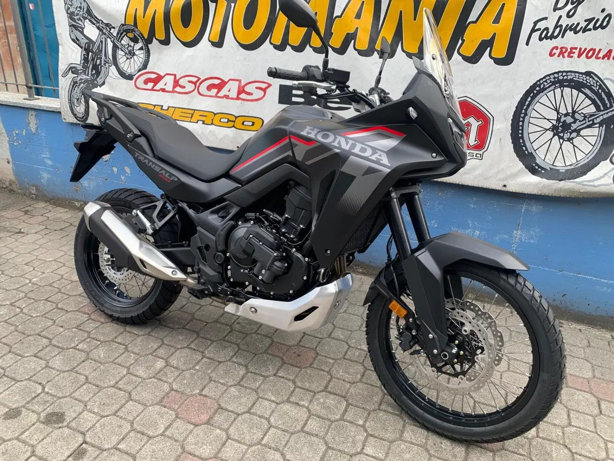 Honda Transalp XL750 (2026) (2)