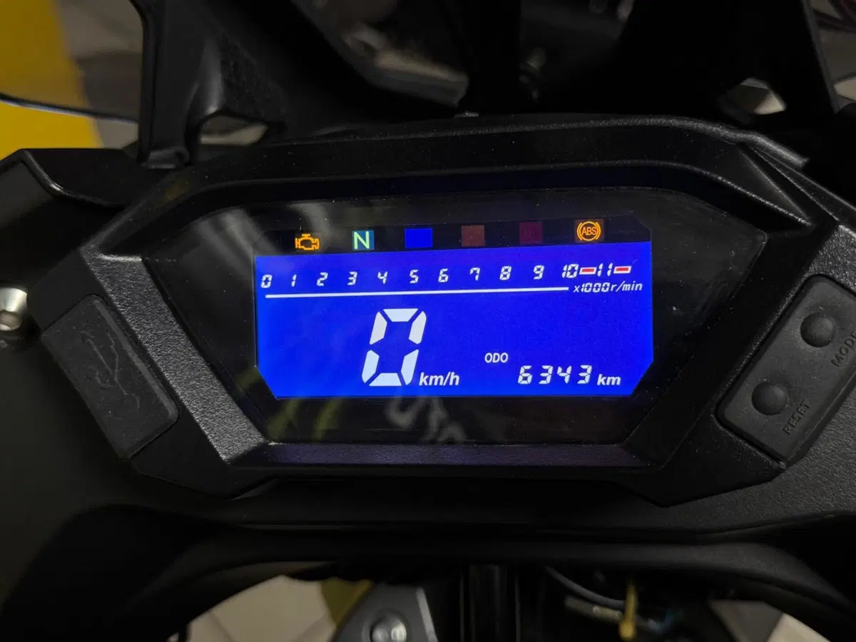 Voge Valico 300 Rally (2022 - 26) (2)