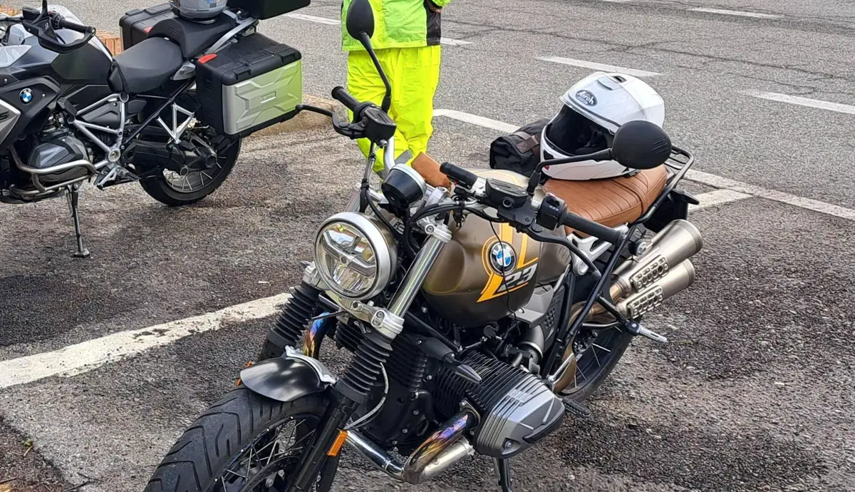 Bmw R nineT Scrambler (2021 - 24) (4)