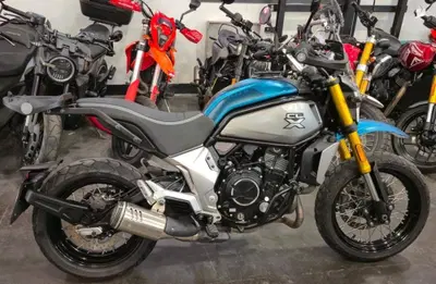 CFMOTO 700CL-X Adventure (2023 - 26) usata