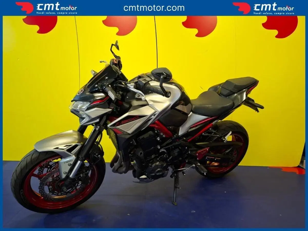 Kawasaki Z 900 (2021 - 24) (4)