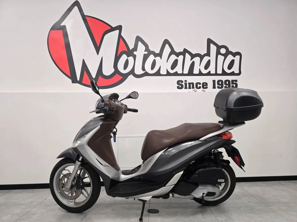 Piaggio Medley 150 ABS (2016 - 19) (2)