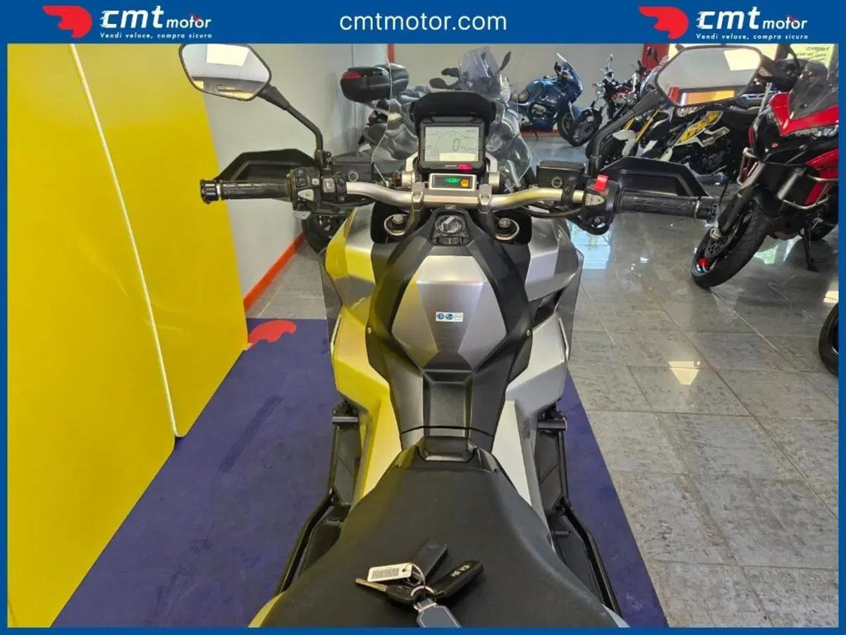 Honda X-ADV 750 (2017) (9)