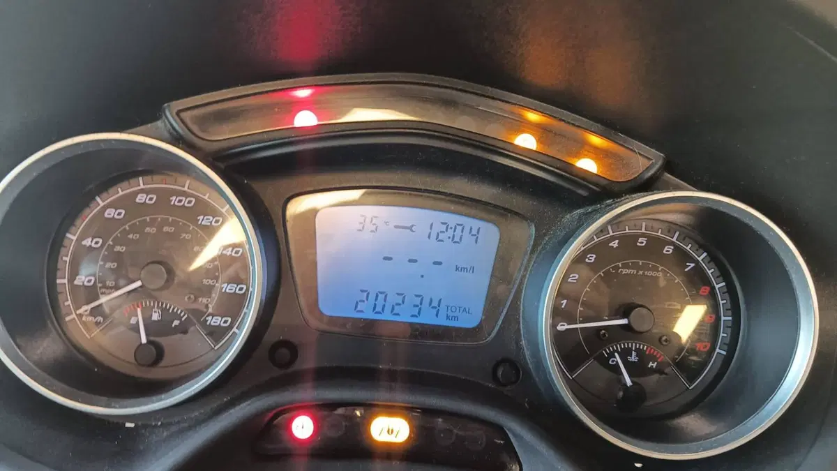 Piaggio Mp3 300 ie Business LT (2017 - 18) (5)