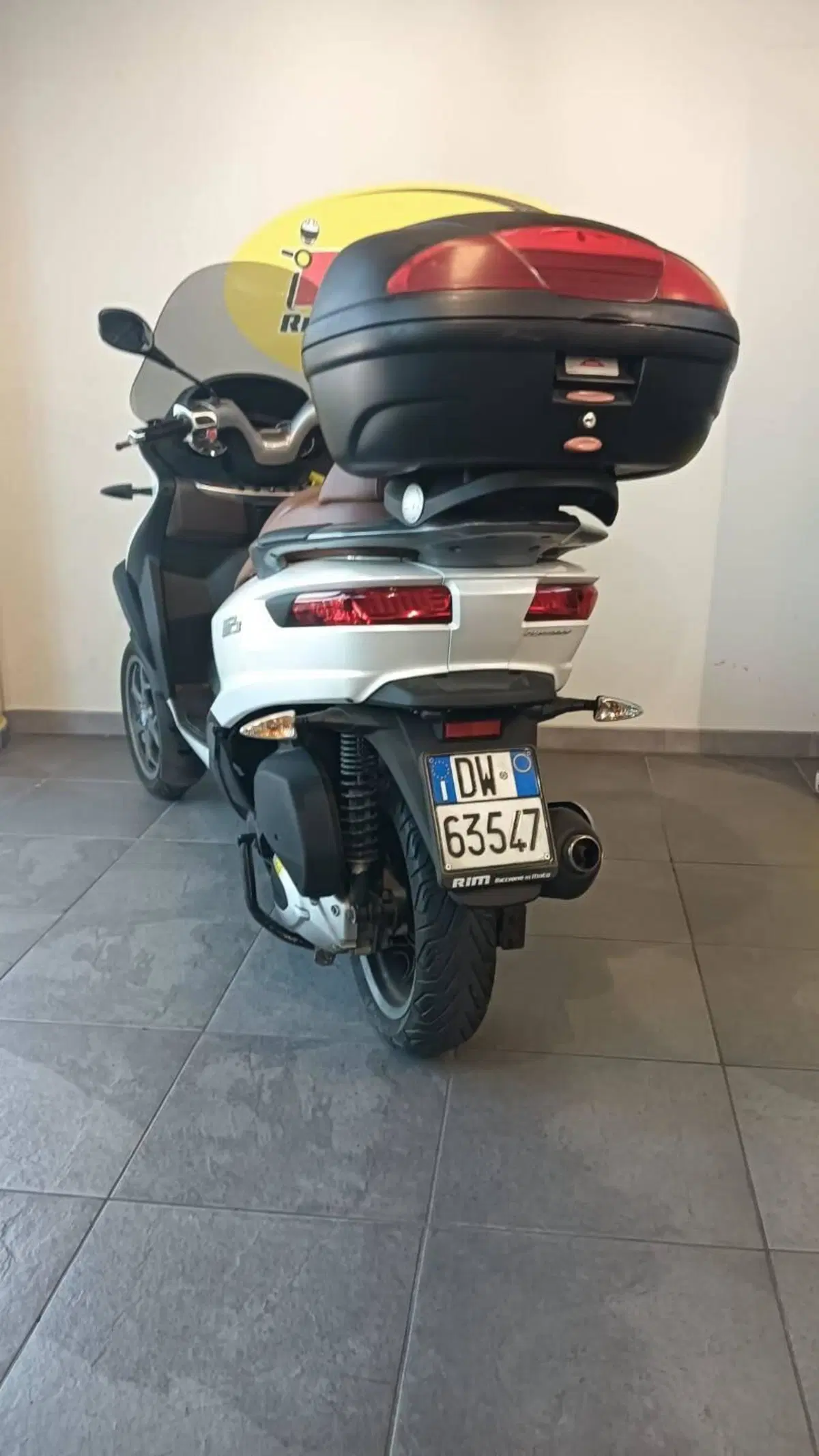 Piaggio Mp3 300 ie Business LT (2017 - 18) (9)