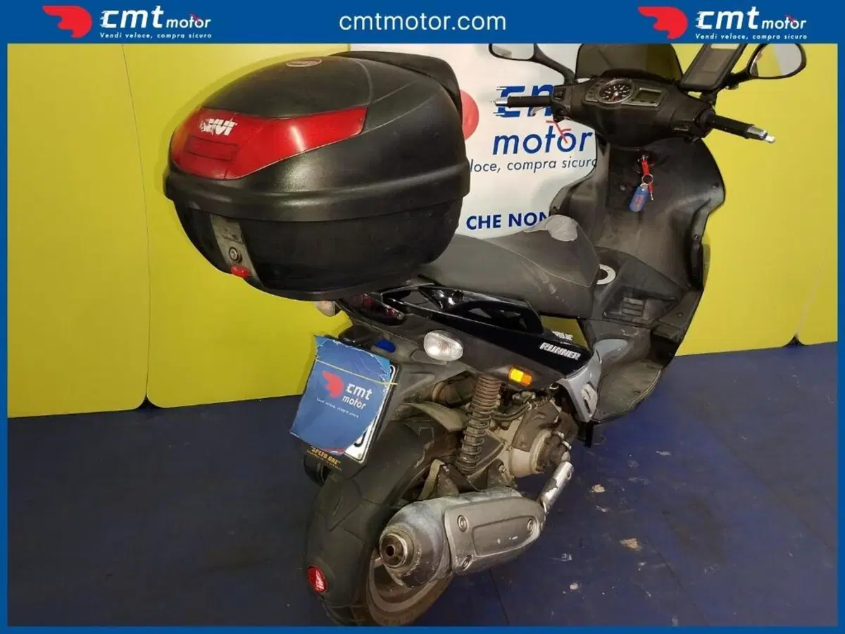 Gilera Runner 200 VXR (2002 - 05) (4)