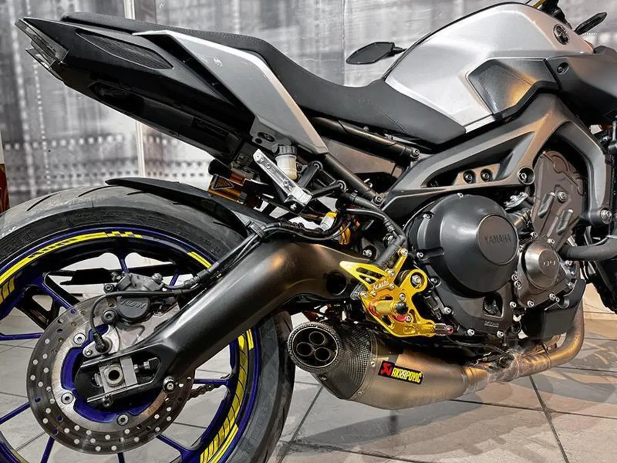 Yamaha MT-09 (2017 - 20) (3)