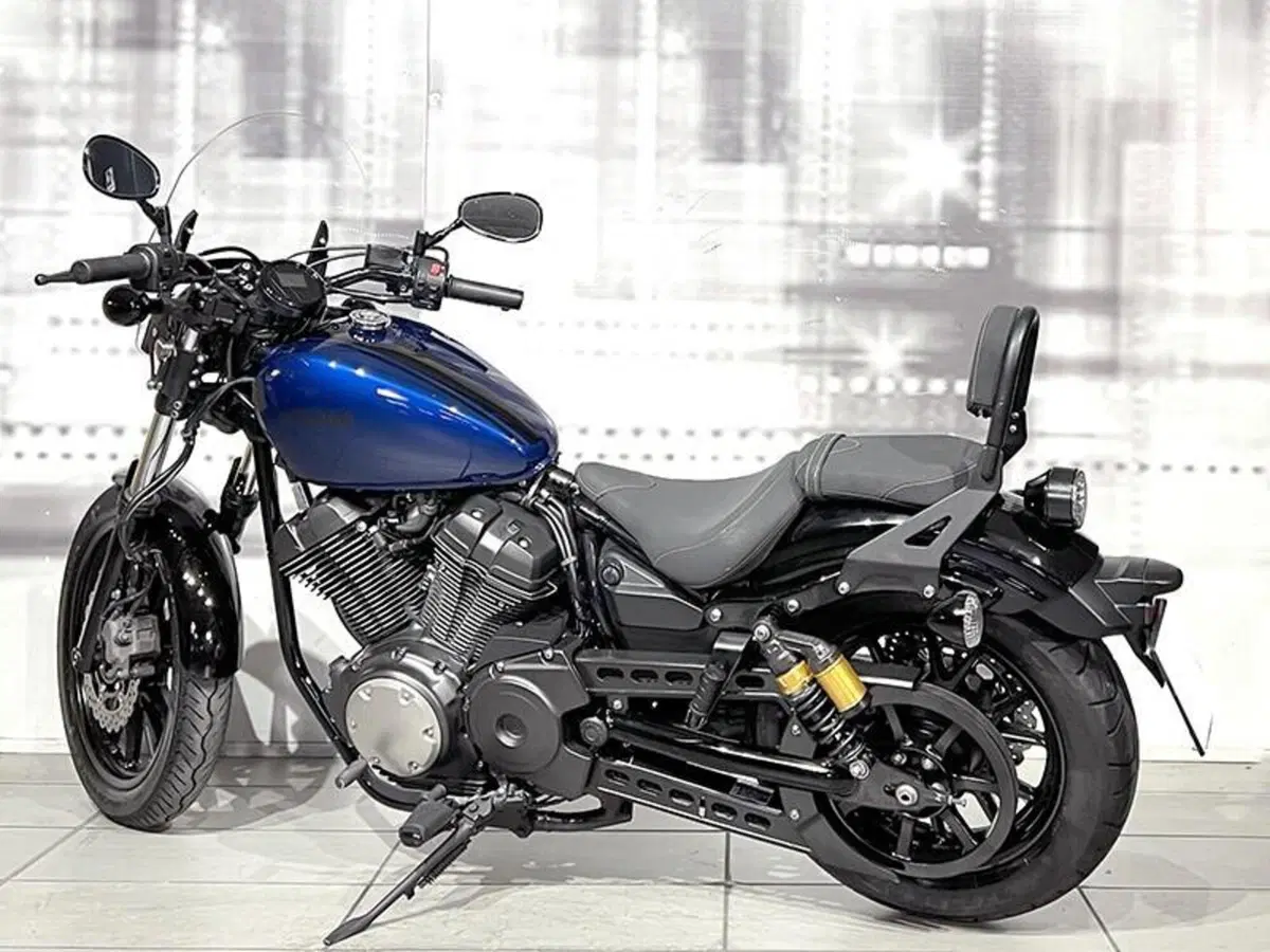 Yamaha XV 950 R ABS (2017 - 20) (2)