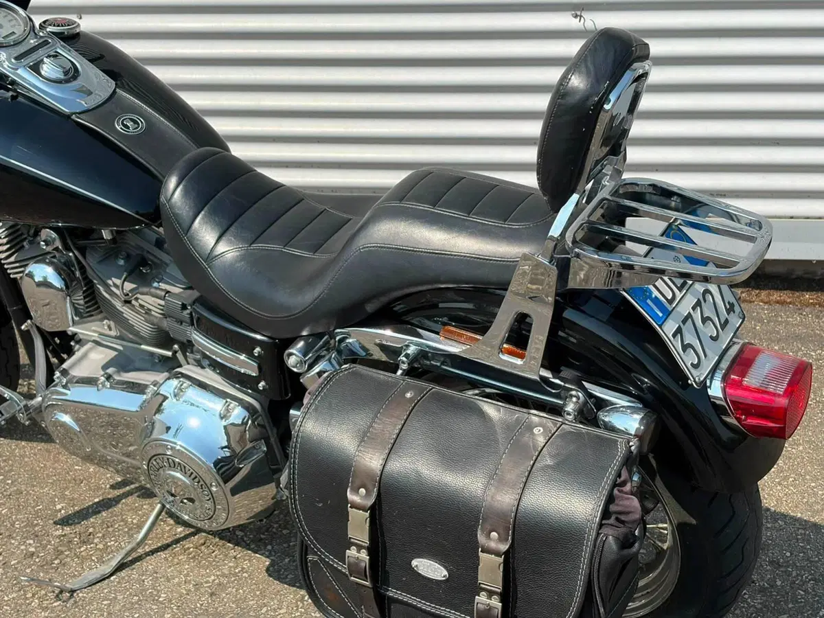 Harley-Davidson 1584 Super Glide Custom (2008 - 13) - FXDC (9)