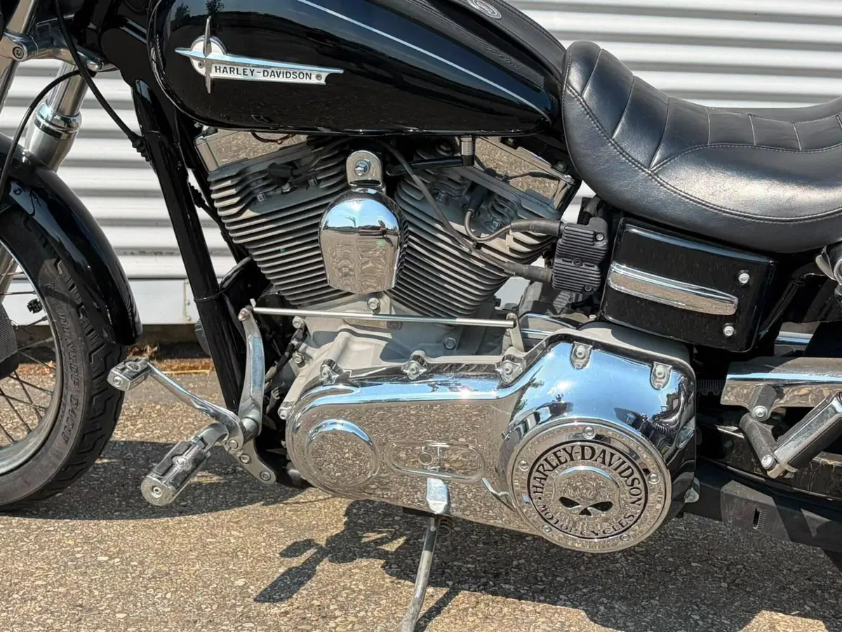 Harley-Davidson 1584 Super Glide Custom (2008 - 13) - FXDC (11)