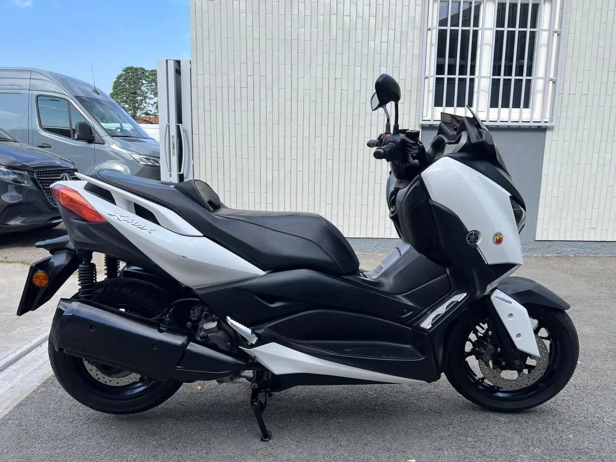 Yamaha X-Max 300 ABS (2017 - 20) (2)