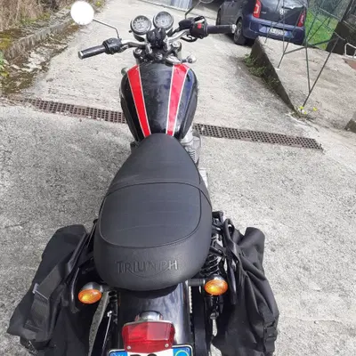 Triumph Bonneville T100 (2001 - 07) usata