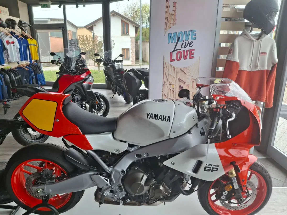 Yamaha XSR 900 GP (2024 - 26) (2)