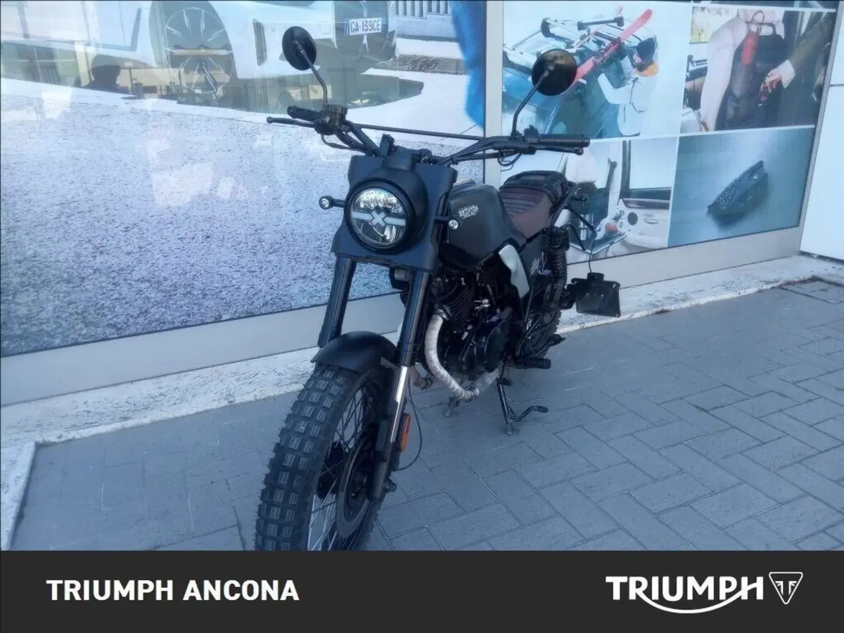 Brixton Motorcycles Felsberg 250 (2021 - 25) (4)