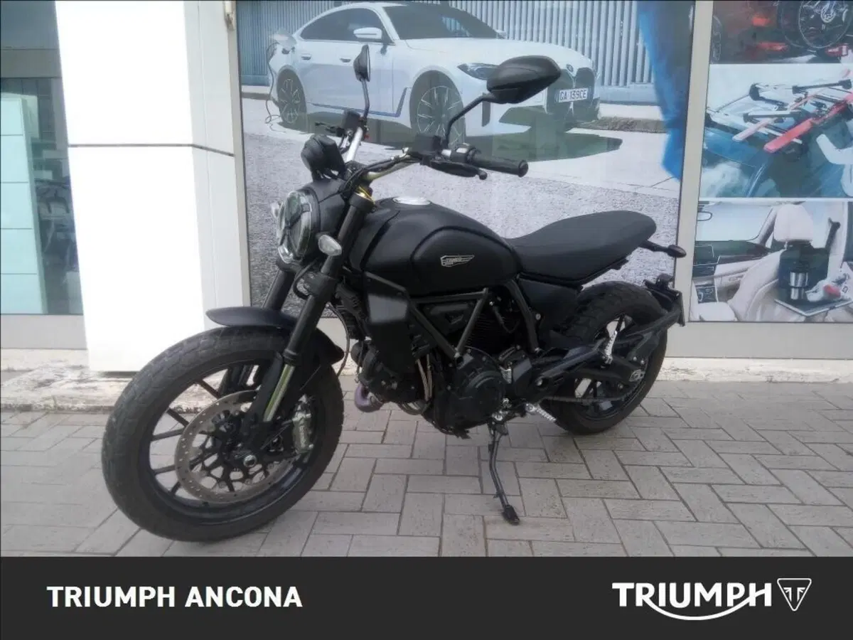 Ducati Scrambler 800 Icon Dark (2025 - 26) (2)
