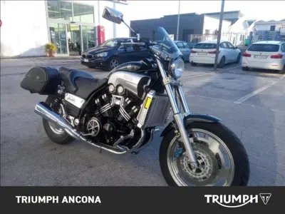 Yamaha V-Max 12 N usata