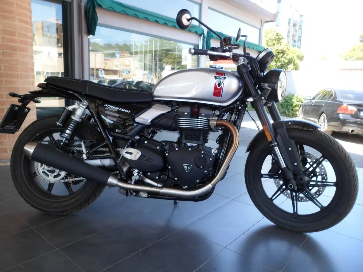 Triumph Speed Twin 900 (2025 - 26)