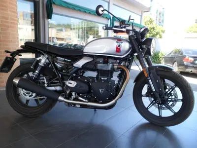 Triumph Speed Twin 900 (2025 - 26) usata