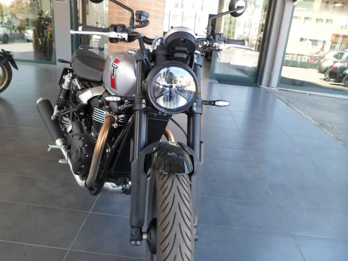 Triumph Speed Twin 900 (2025 - 26) (2)