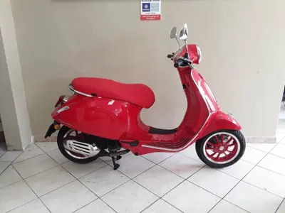Vespa Primavera 50 (2024 - 25) usata