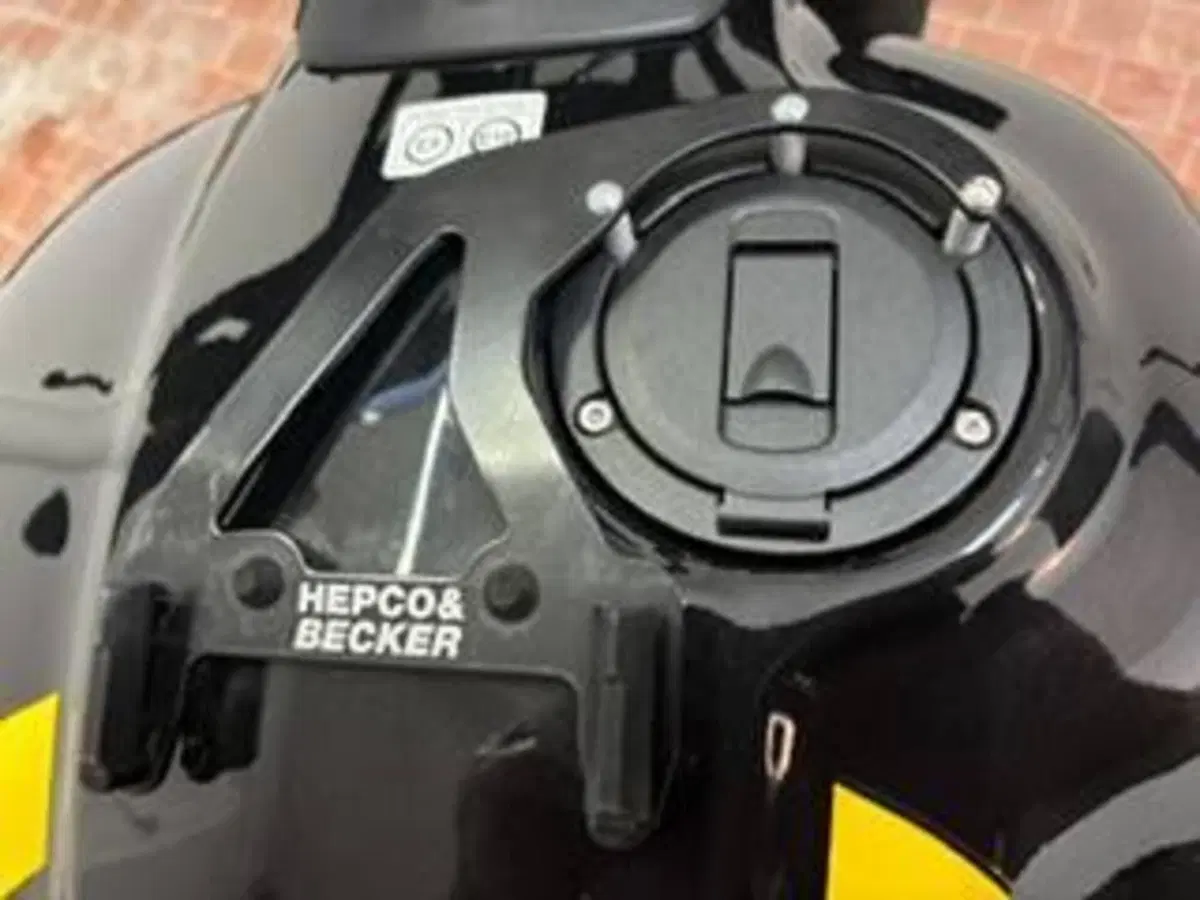 Royal Enfield Guerrilla 450 (2024 - 26) (4)