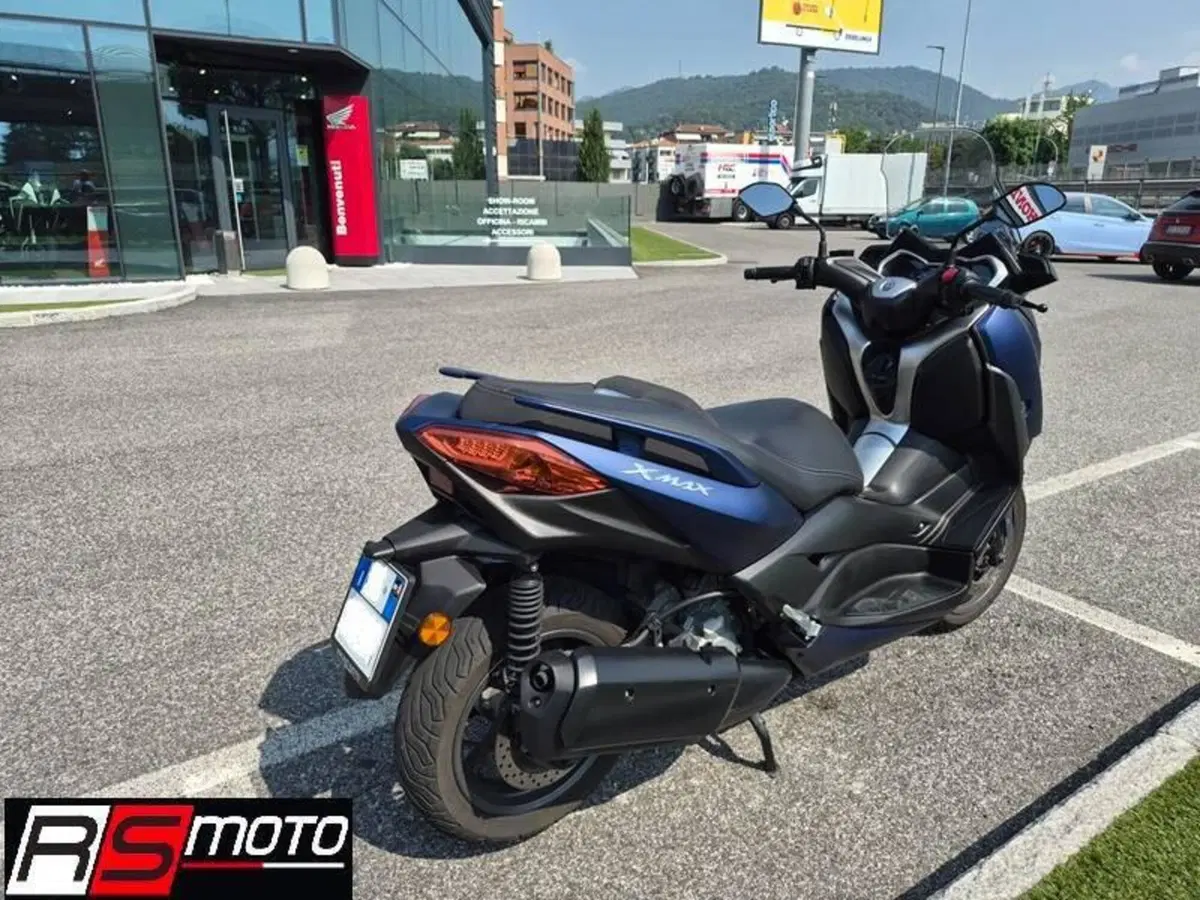 Yamaha X-Max 300 ABS (2017 - 20) (4)