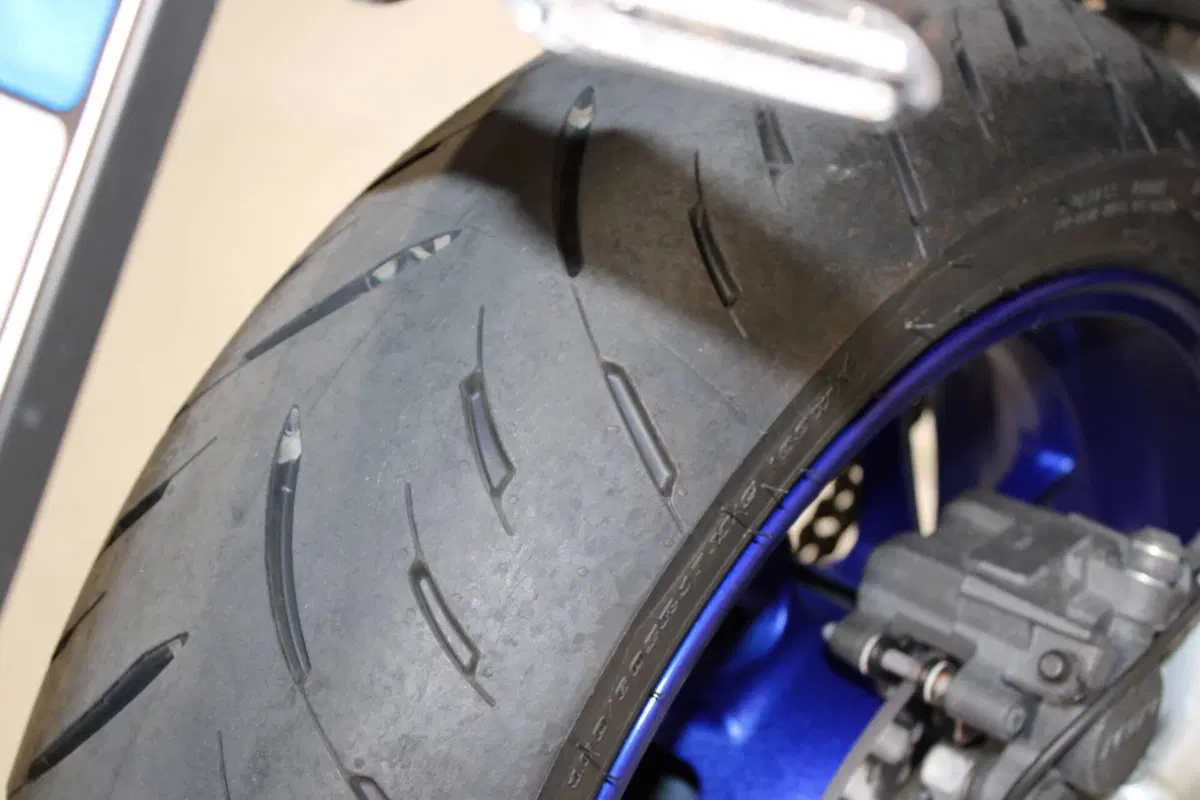 Yamaha MT-09 SP (2021 - 23) (7)
