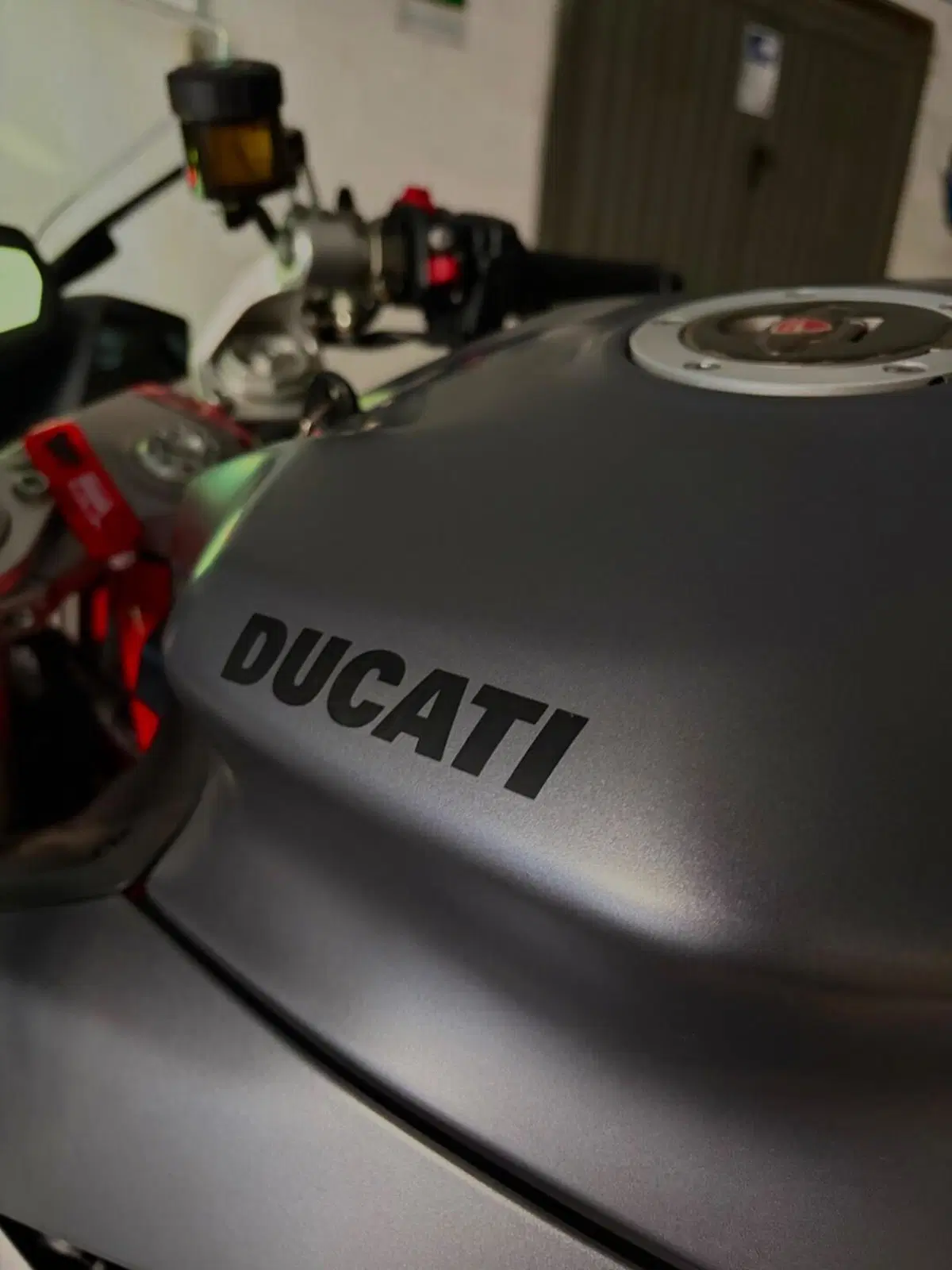 Ducati SuperSport 939 (2017 - 20) (8)