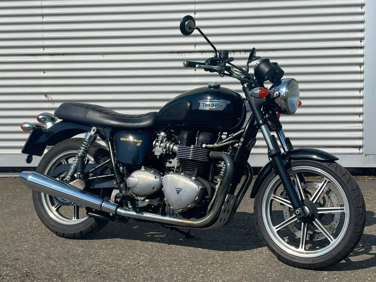 Triumph Bonneville SE (2009 - 13)